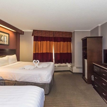 Coliseum Inn Едмонтон Екстер'єр фото